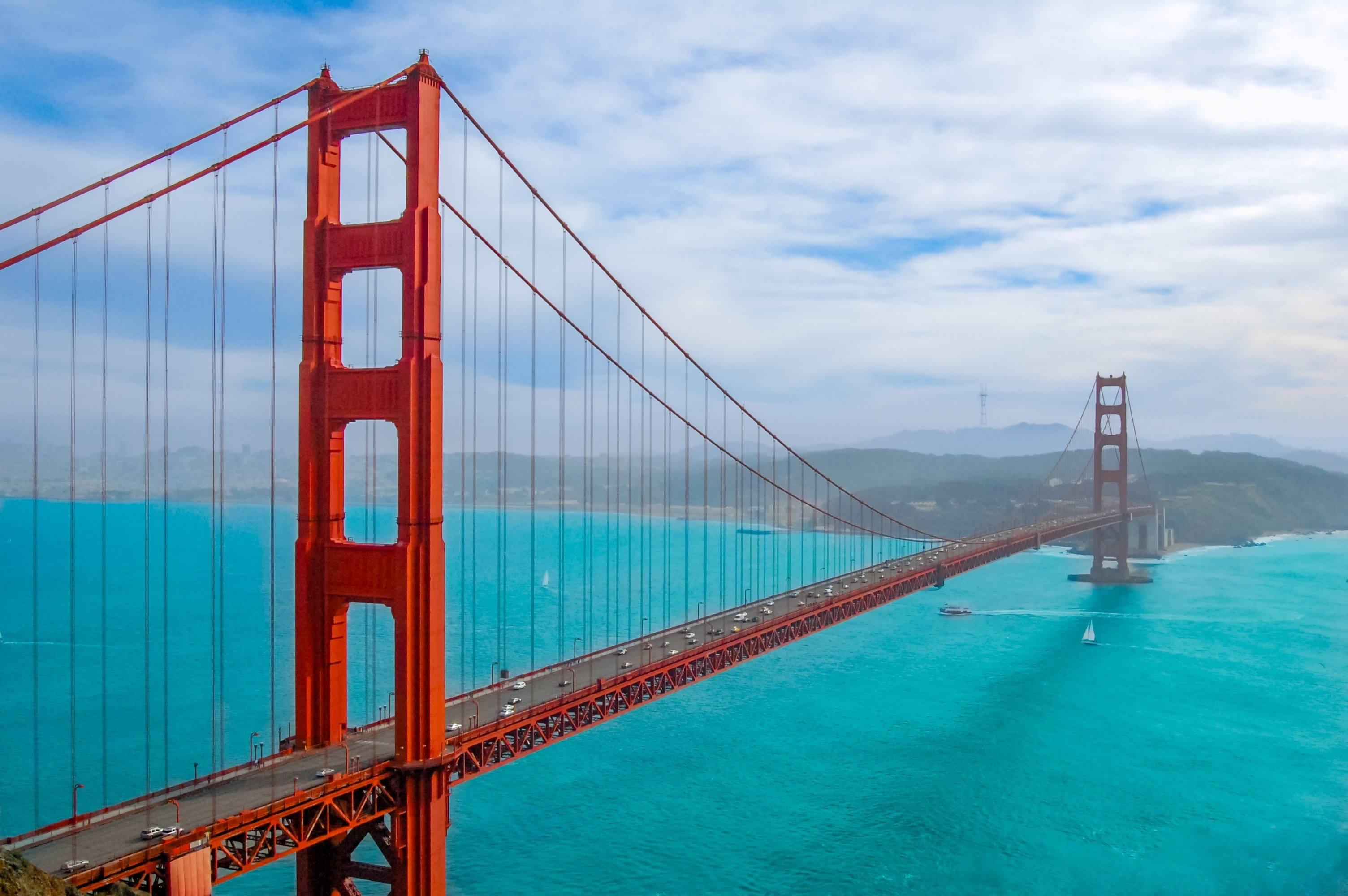 San Fransisco red bridge blue water landmark